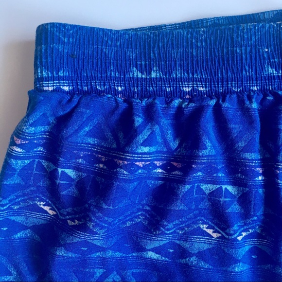 Hollister blue tribal print shorts in size Small - Picture 2 of 5